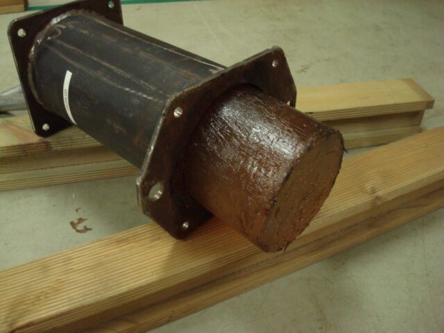 Alchemy Glycol Gel Pig in transit cannister